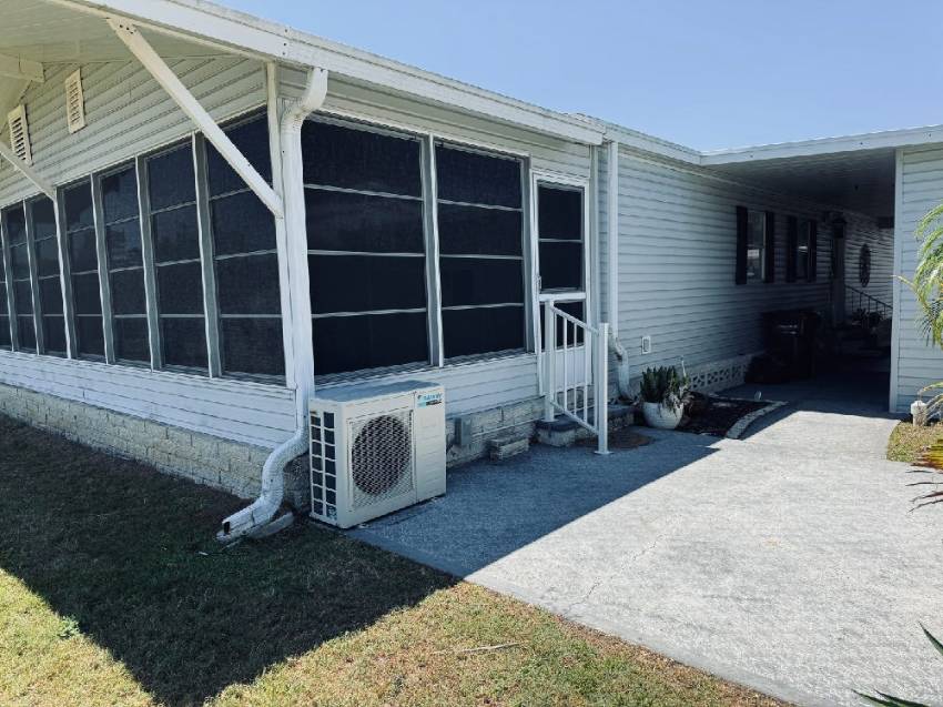 1345 Champion Drive a Lakeland, FL Mobile or Manufactured Home for Sale